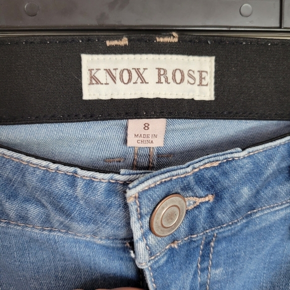 Knox Rose Women's Frayed Hem Stretchy Jeans Size 8 - Picture 3 of 4